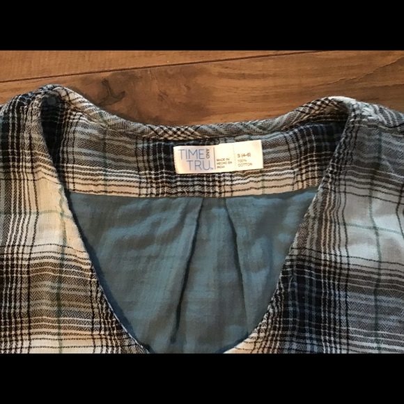 Time and Tru flannel top NWT - Picture 2 of 4